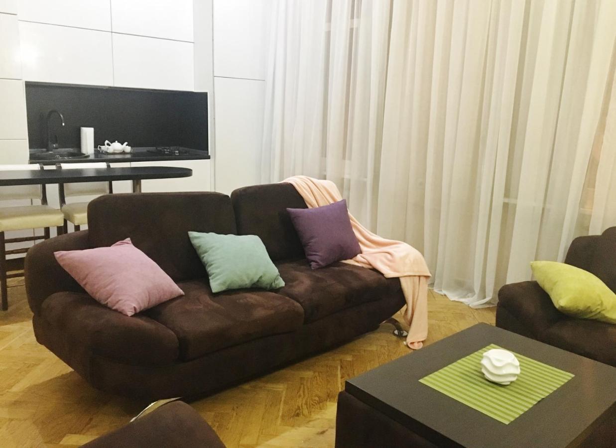Amazing Heart Of Kiev Apartment Exterior photo