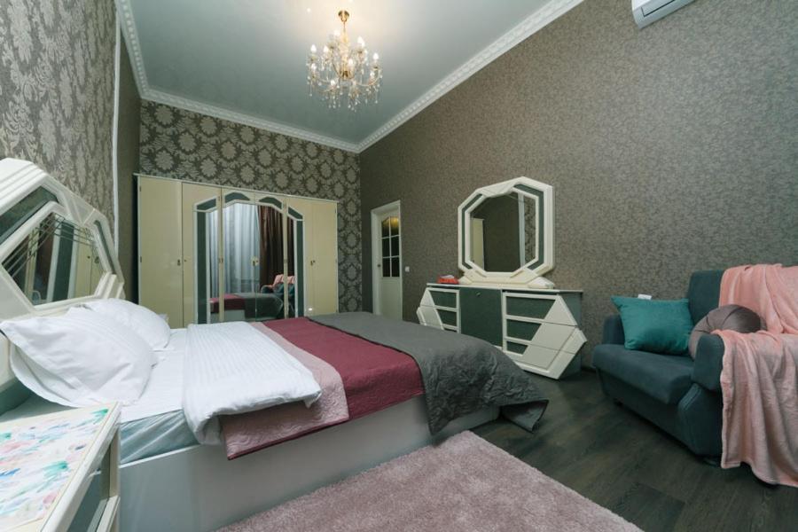 Amazing Heart Of Kiev Apartment Exterior photo