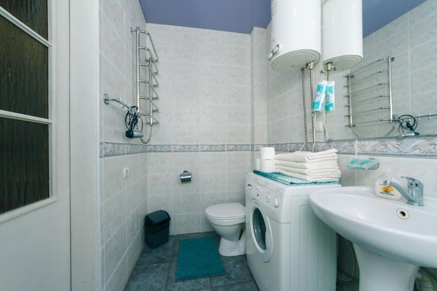Amazing Heart Of Kiev Apartment Exterior photo