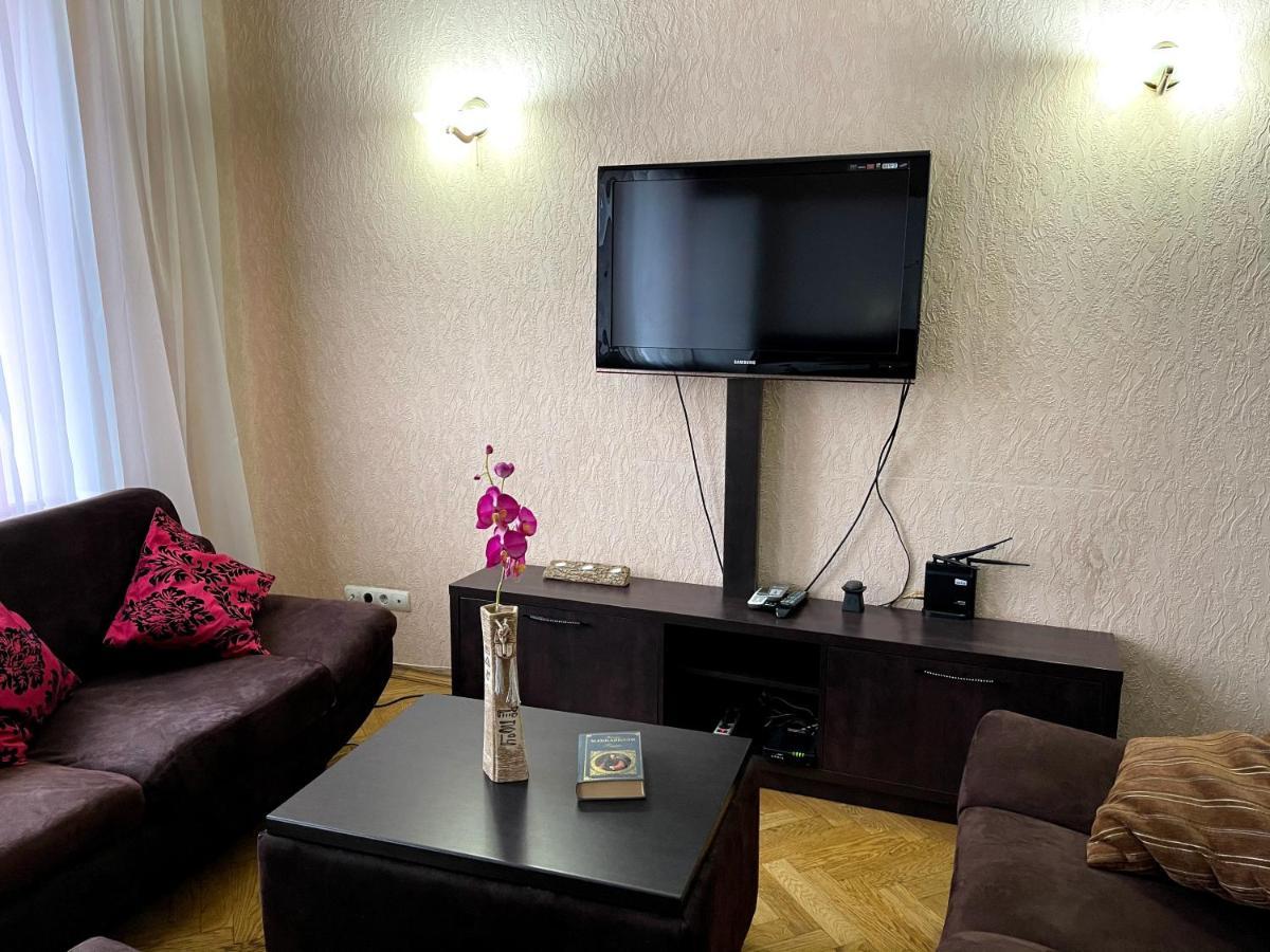 Amazing Heart Of Kiev Apartment Exterior photo