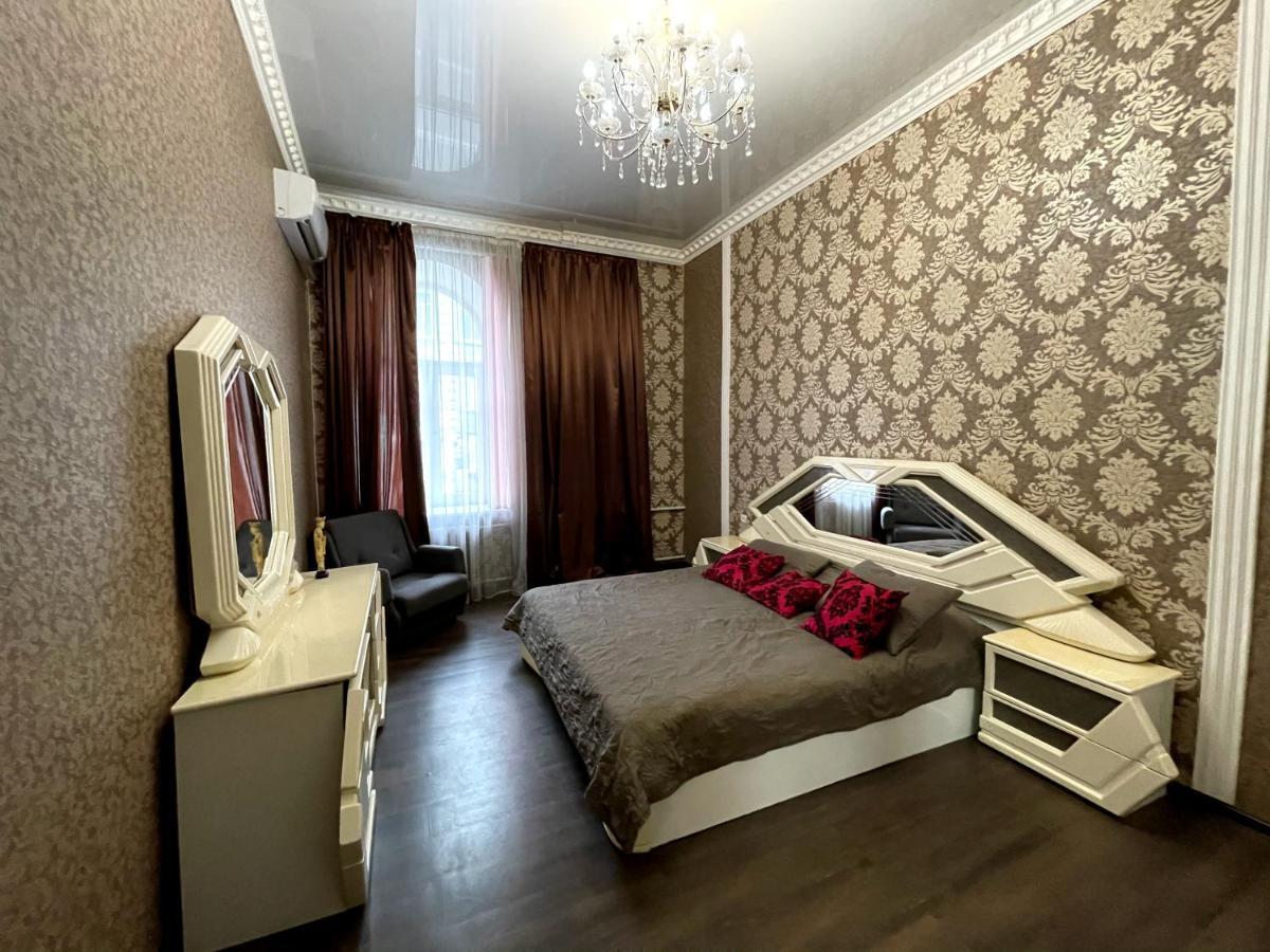 Amazing Heart Of Kiev Apartment Exterior photo